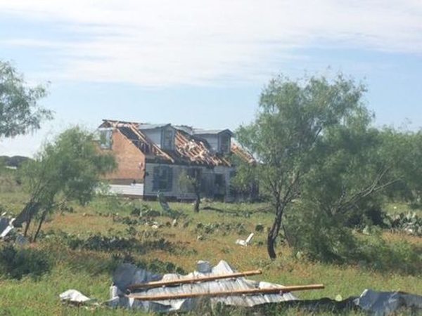 tornado-haus-amerika-aufgesaugt2