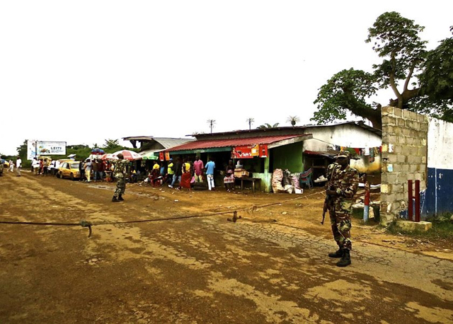 ebola-liberia-grenze
